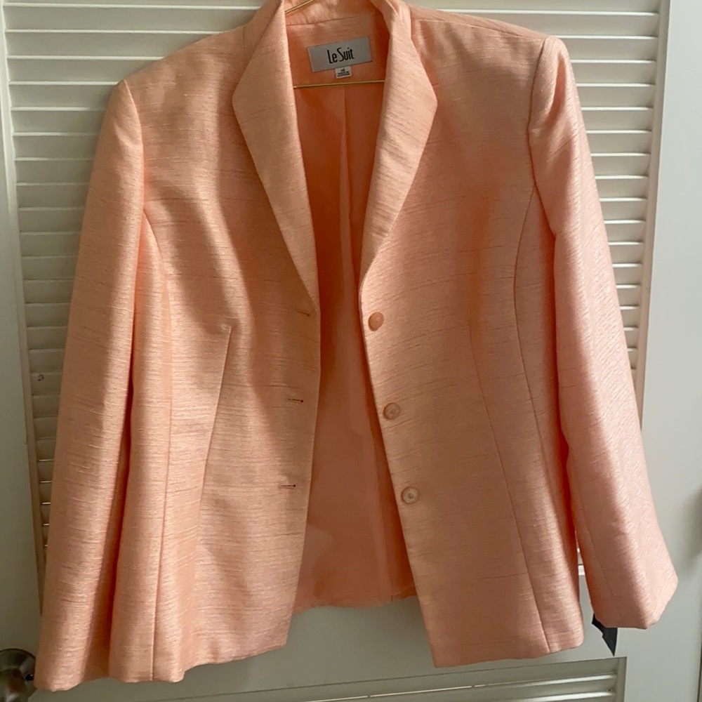 Le Suit Peach Blazer